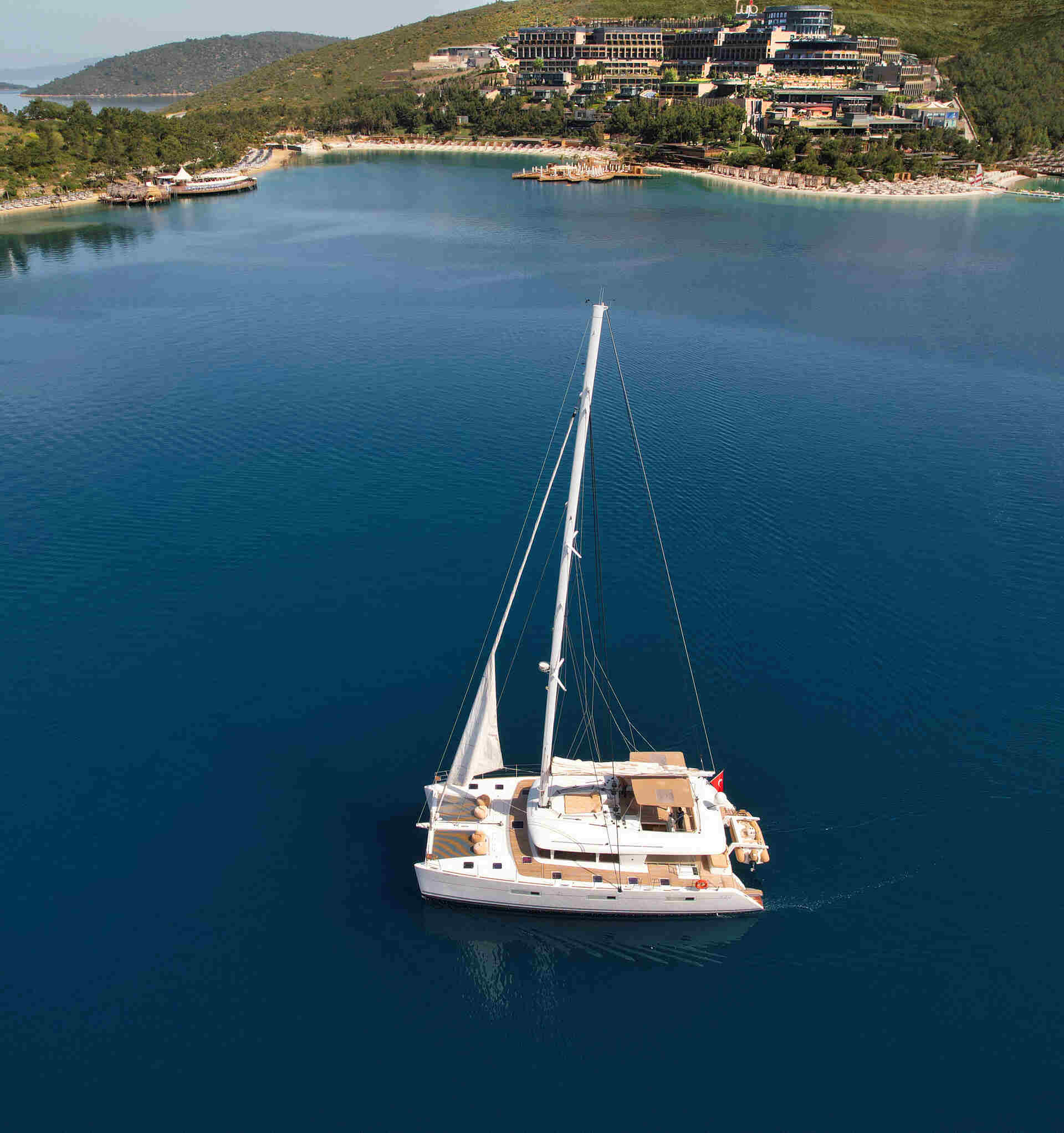 Lujo Hotel Bodrum İletişim